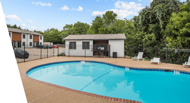 blacksand-little-creek-fenced-pool