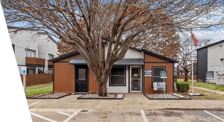 kings-landing-leasing-office-tx